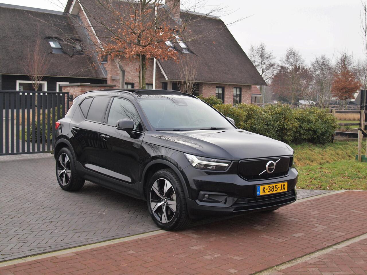 Volvo XC40 Recharge P8 AWD R-Design | SOH 92% | Panoramadak | Trekhaak | Apple Carplay | Cruise Control |
