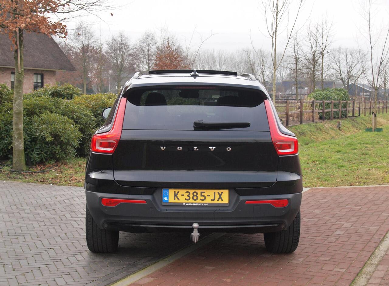 Volvo XC40 Recharge P8 AWD R-Design | SOH 92% | Panoramadak | Trekhaak | Apple Carplay | Cruise Control |