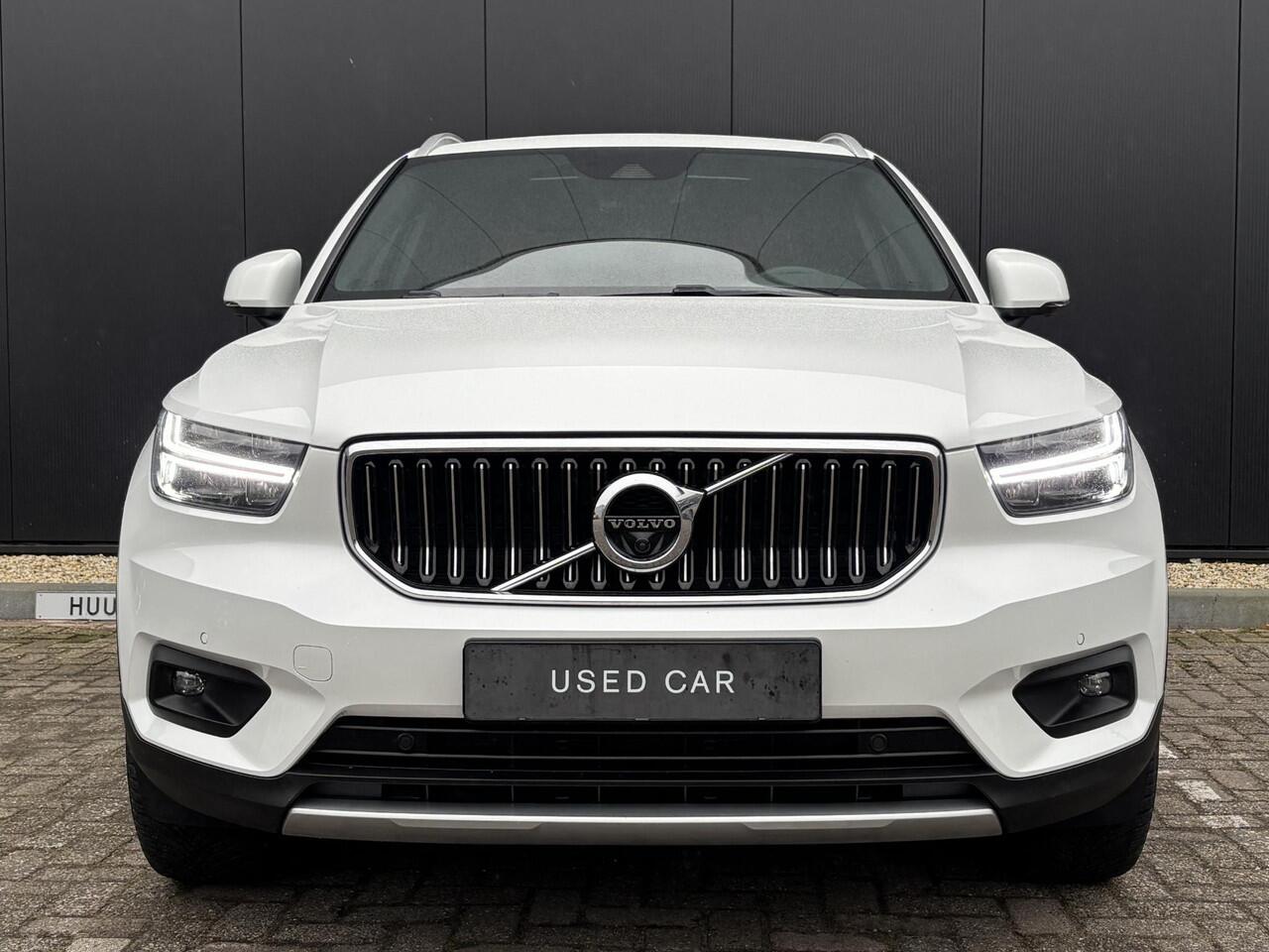 Volvo XC40 1.5 T5 Recharge R-Design / rood Leder / 360 camera / Pan. dak / Trekhaak / Allseason / Elekt stoel. /