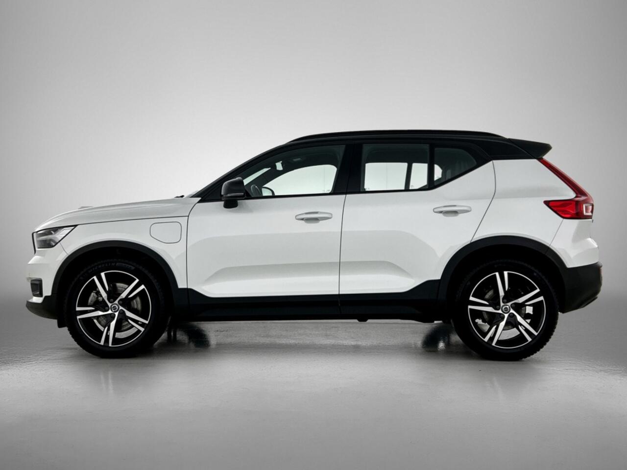 Volvo XC40 1.5 T5 R-Design Expression | Keyless | Blis | Stoel + stuurverwa