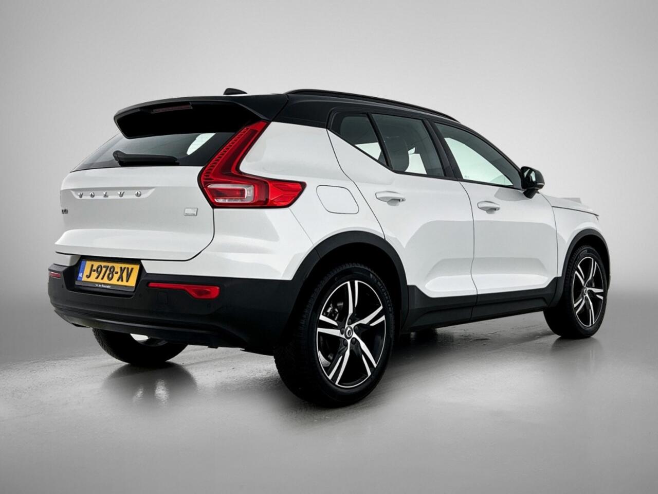 Volvo XC40 1.5 T5 R-Design Expression | Keyless | Blis | Stoel + stuurverwa