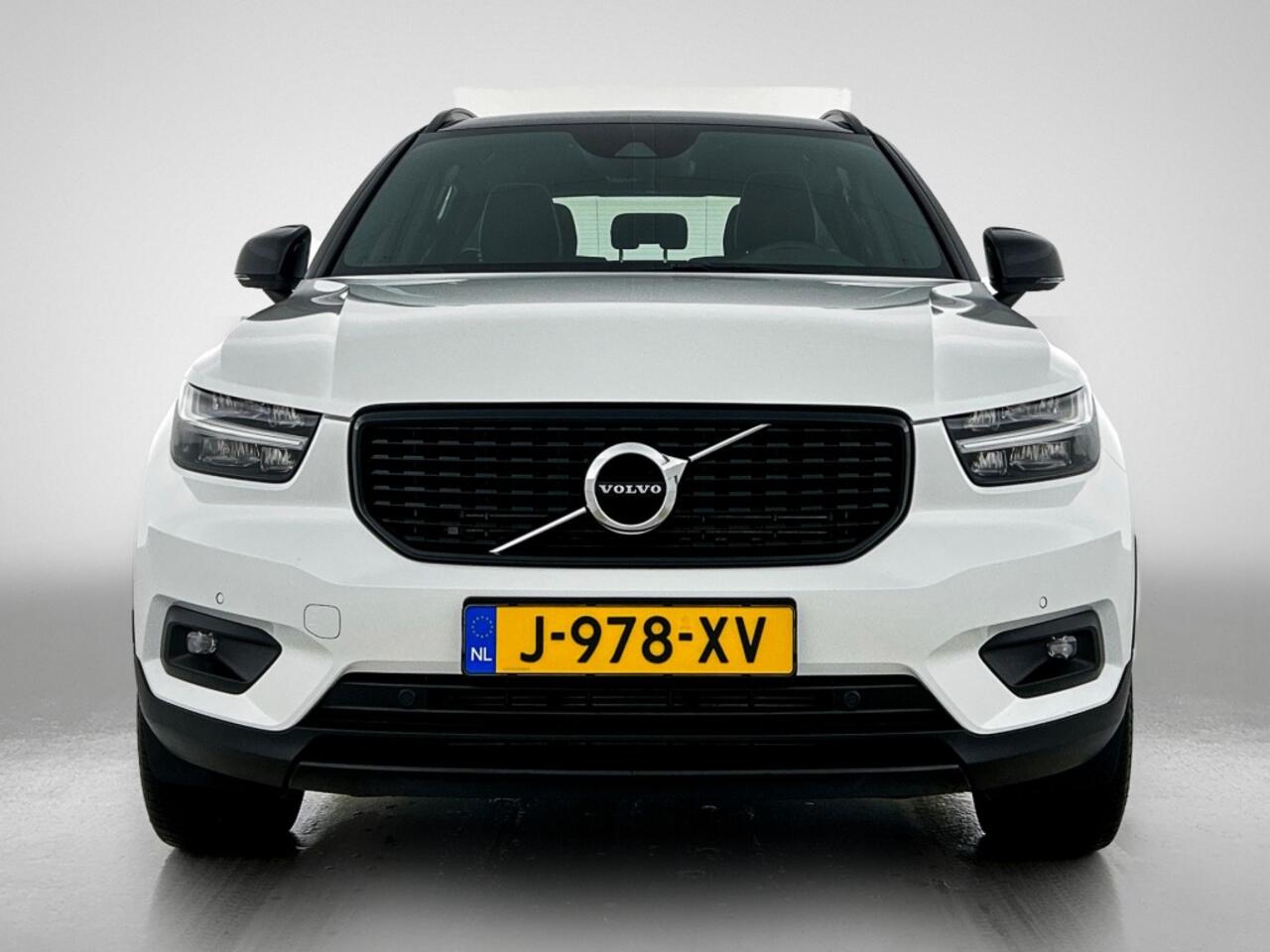 Volvo XC40 1.5 T5 R-Design Expression | Keyless | Blis | Stoel + stuurverwa