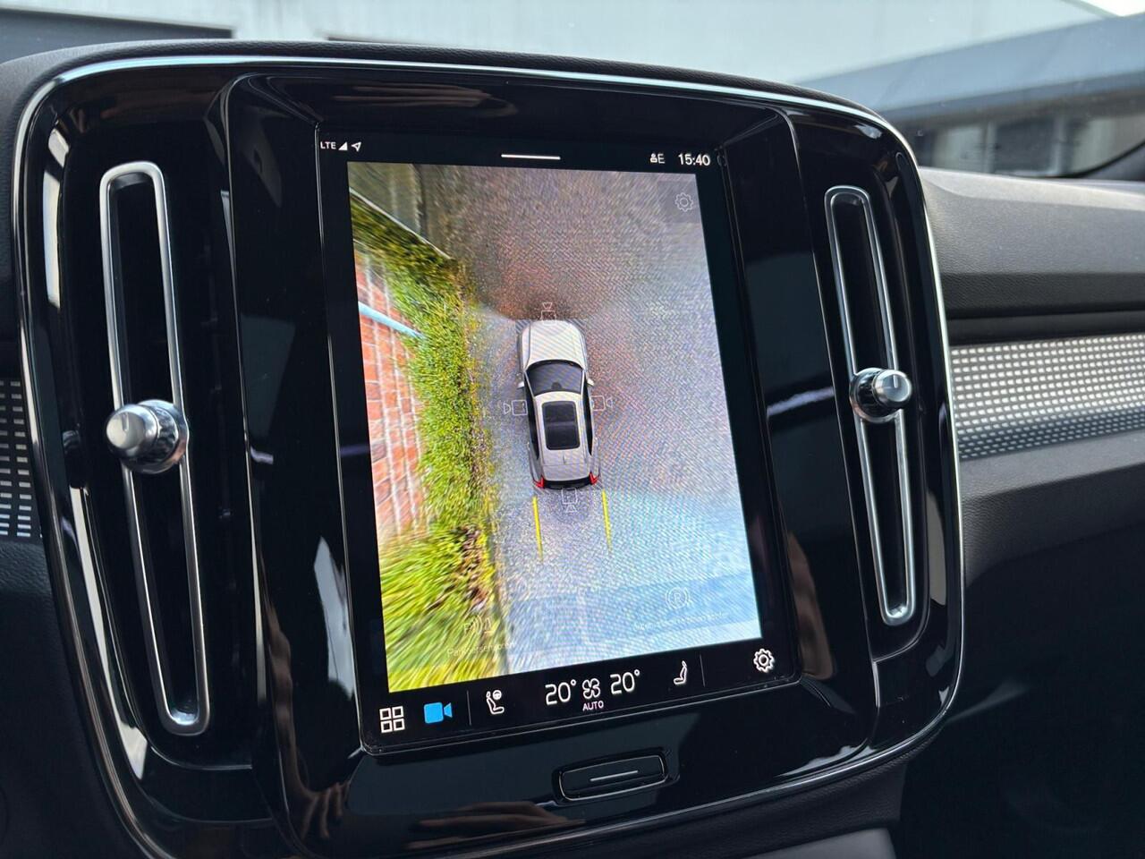 Volvo XC40 Recharge P8 AWD R-Design ? Leder ? Pano ? 360CAM