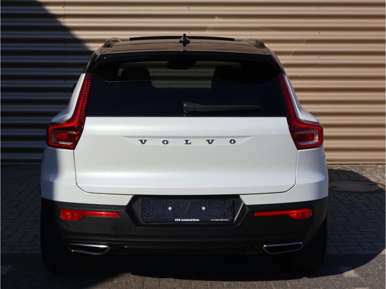 Volvo XC40 T5 Recharge R-Design | 21" Polestar velgen | 360 Camera | Panoramadak