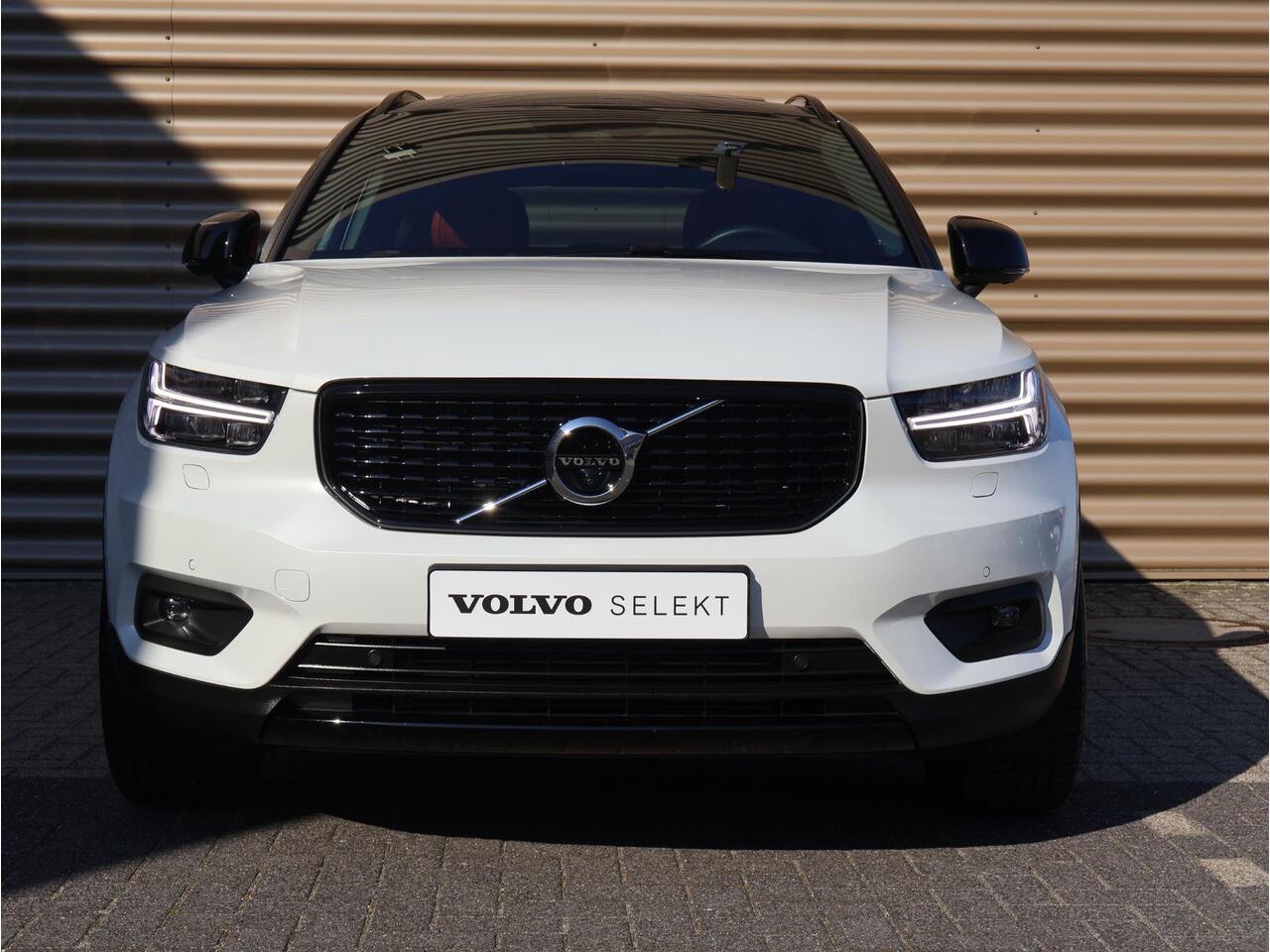 Volvo XC40 T5 Recharge R-Design | 21" Polestar velgen | 360 Camera | Panoramadak