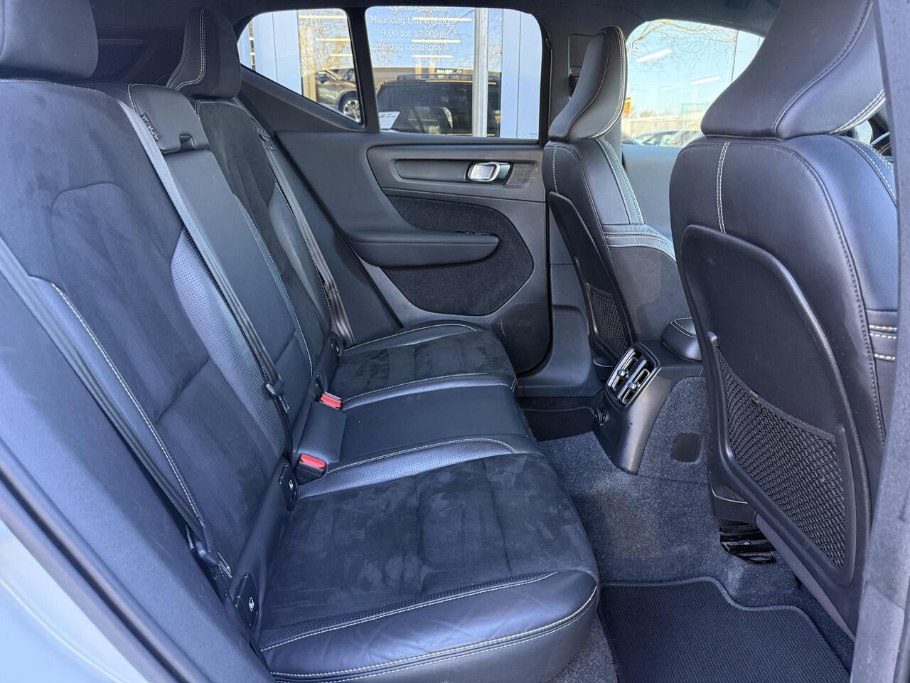 Volvo XC40 1.5 T5 Recharge 262 PK R-Design |H/K|Winterpakket|Cam|Trekhaak