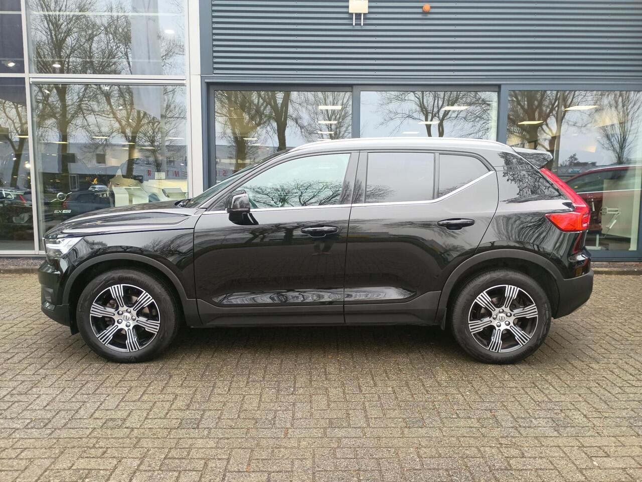 Volvo XC40 T2 Inscription | Lederen bekleding