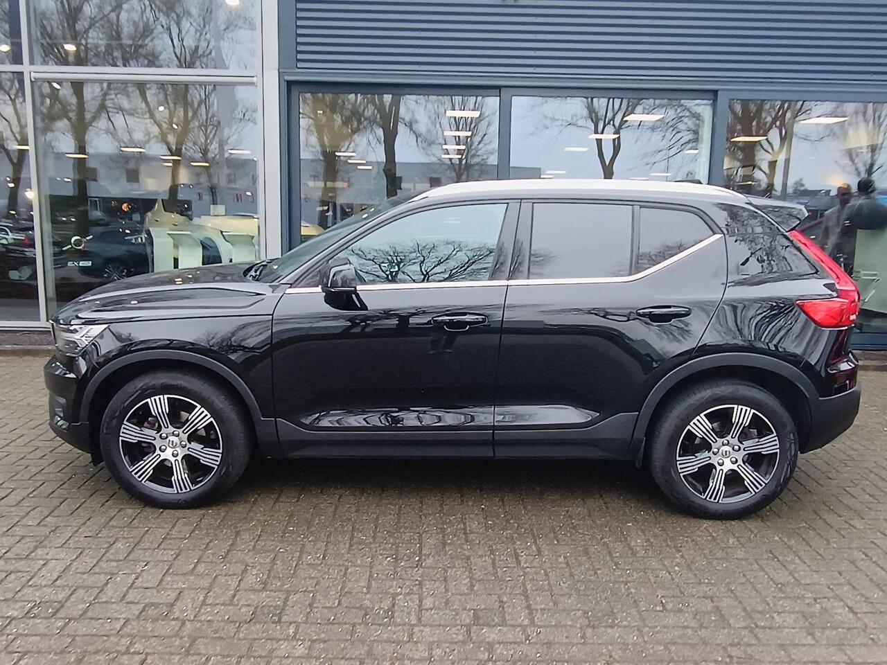 Volvo XC40 T2 Inscription | Lederen bekleding