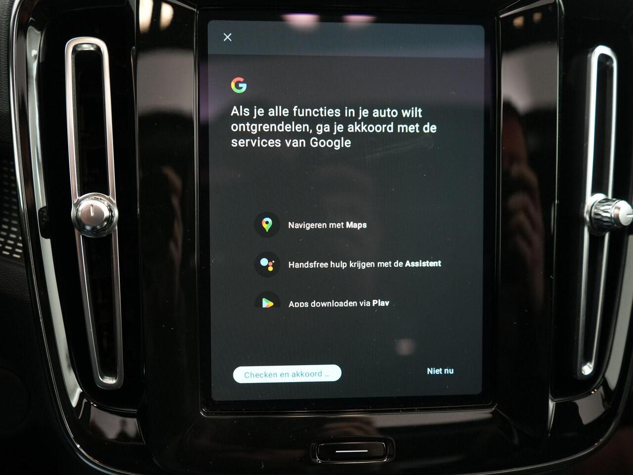 Volvo XC40 Recharge P8 AWD R-Design SOH 92% | Blis | 408PK | Pano | Harman Kardon | Carplay | Trekhaak | 360 Camera |