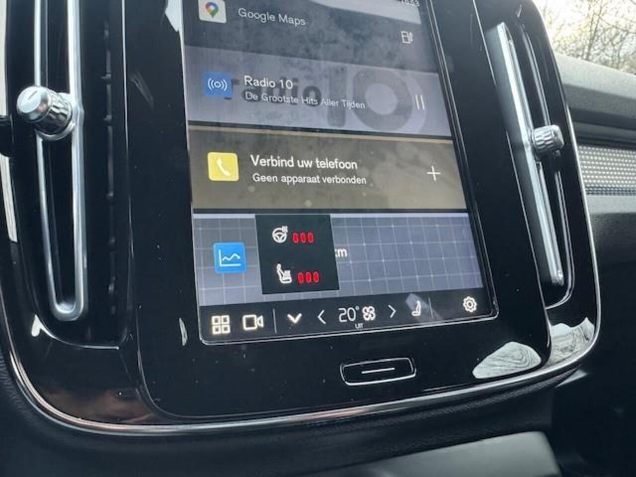 Volvo XC40 Recharge P8 AWD R-design SOH 92,4%/Trekhaak/Acarplay/Camera/Fabrieksgarantie