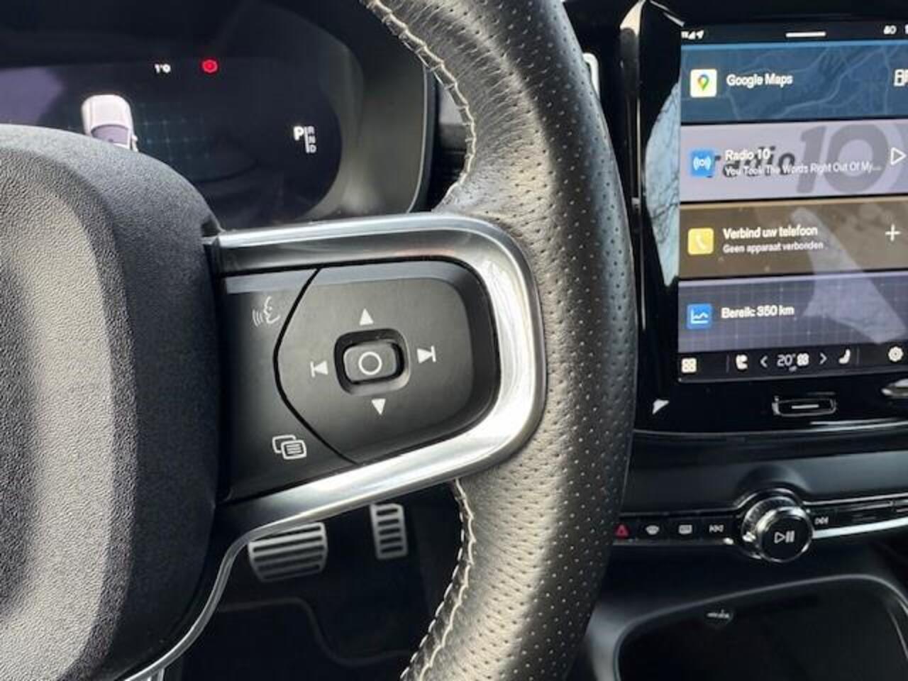 Volvo XC40 Recharge P8 AWD R-design SOH 92,4%/Trekhaak/Acarplay/Camera/Fabrieksgarantie