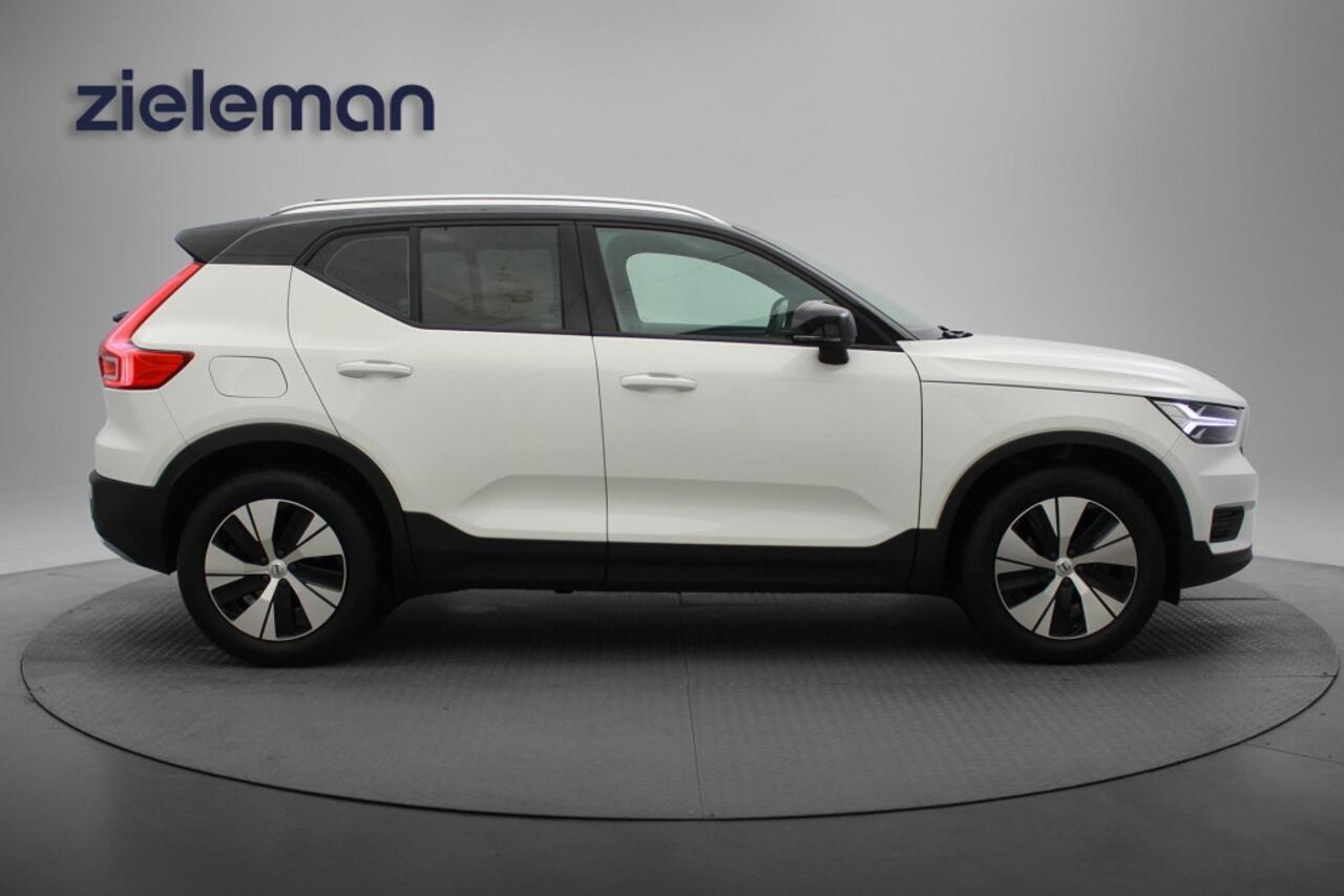 Volvo XC40 1.5 T2 Momentum - Carplay, Navi, Cruise, Afn. Trekhaak