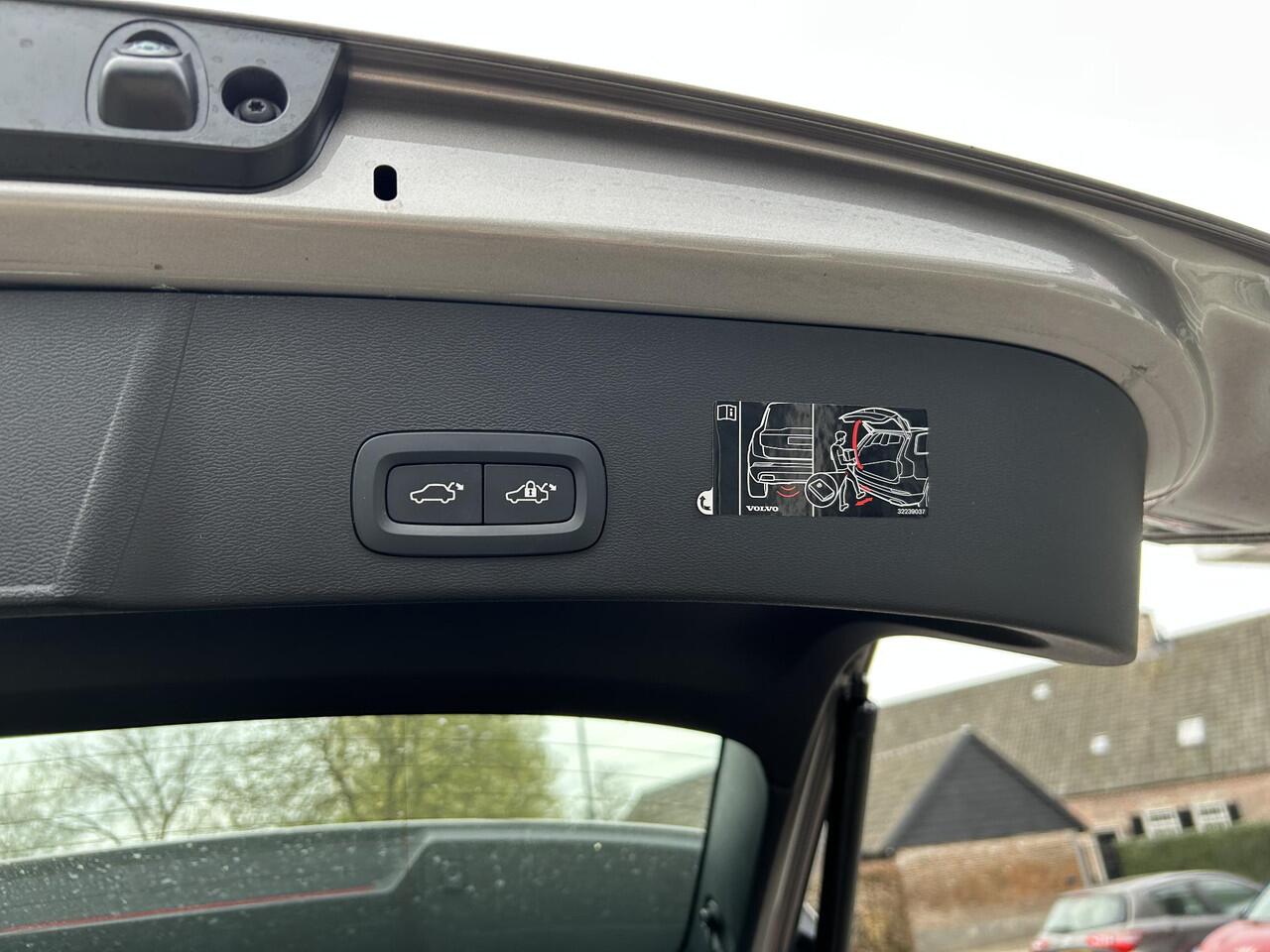 Volvo XC40 2.0 B4 Business Pro