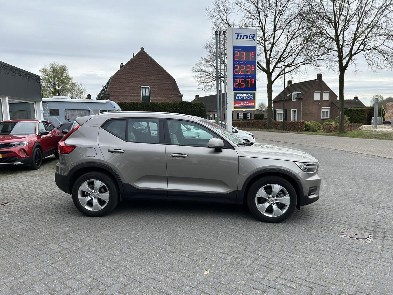 Volvo XC40 2.0 B4 Business Pro