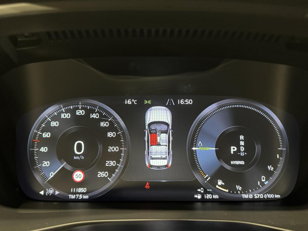 Volvo XC40 1.5 T5 Recharge Inscription Expression | panorama | leder | auto-pilot | SOH 91 % |