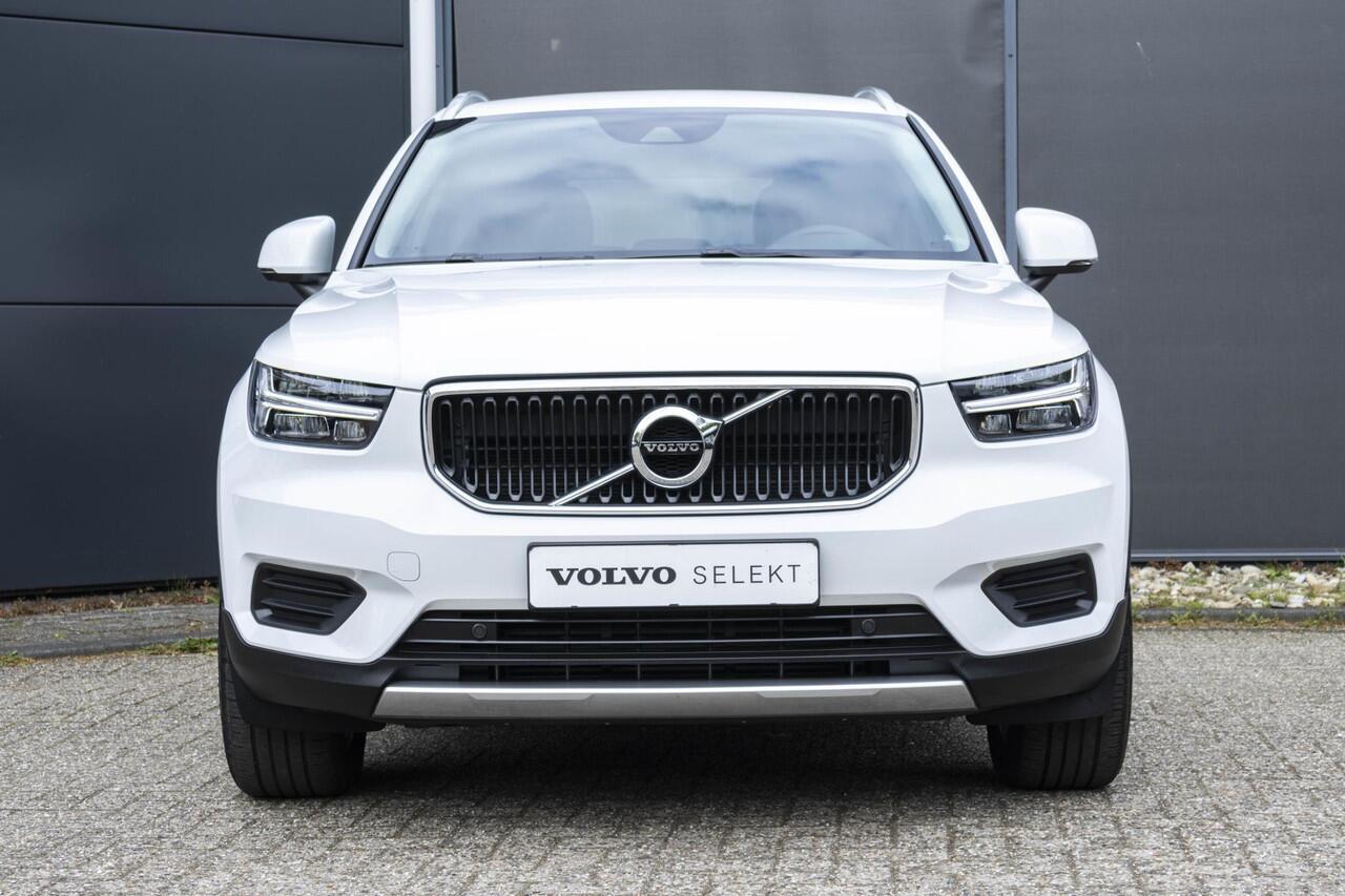 Volvo XC40 T2 Automaat Momentum | Parkeersensoren | DAB | Apple Carplay/Android Auto