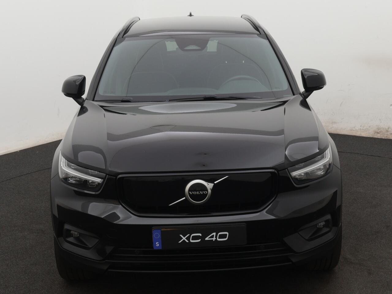 Volvo XC40 Recharge P8 AWD R-Design