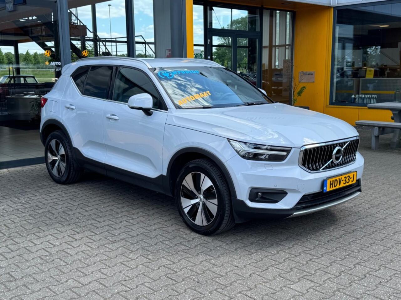 Volvo XC40 1.5 T5 Recharge Inscription - camera - navi - elec achterklep
