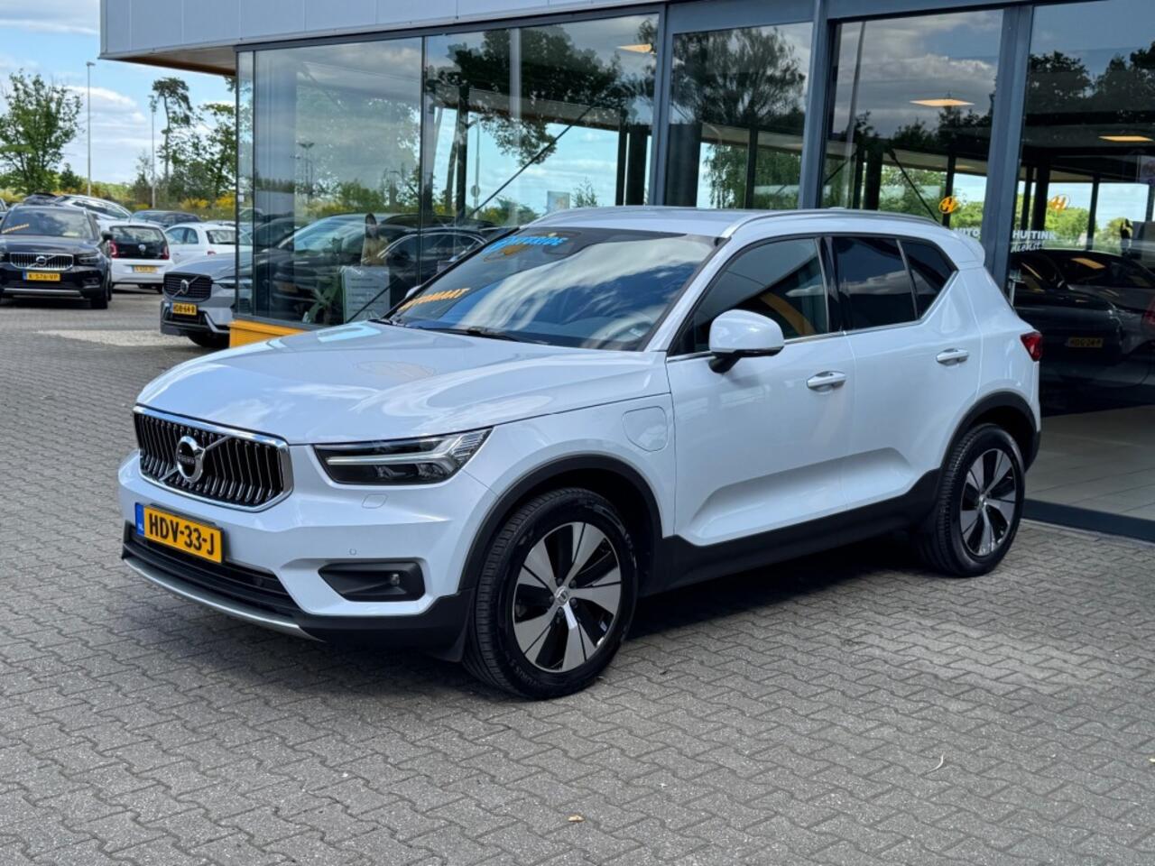 Volvo XC40 1.5 T5 Recharge Inscription - camera - navi - elec achterklep