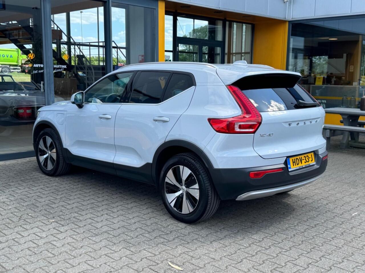 Volvo XC40 1.5 T5 Recharge Inscription - camera - navi - elec achterklep