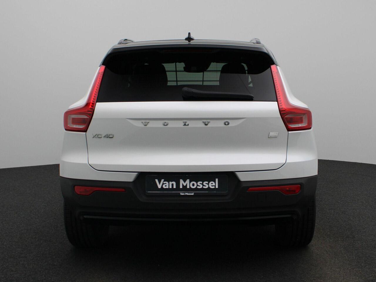 Volvo XC40 T5 Recharge R-Design | Panoramadak | Harman/Kardon | 360 camera | Memorystoelen | Alcantara |