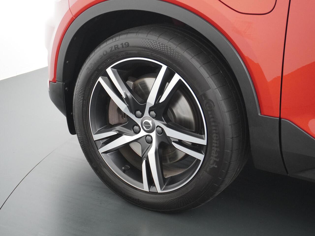 Volvo XC40 1.5 T4 Recharge R-Design AdaptiveCruise/360Camera/Trekhaak etc.