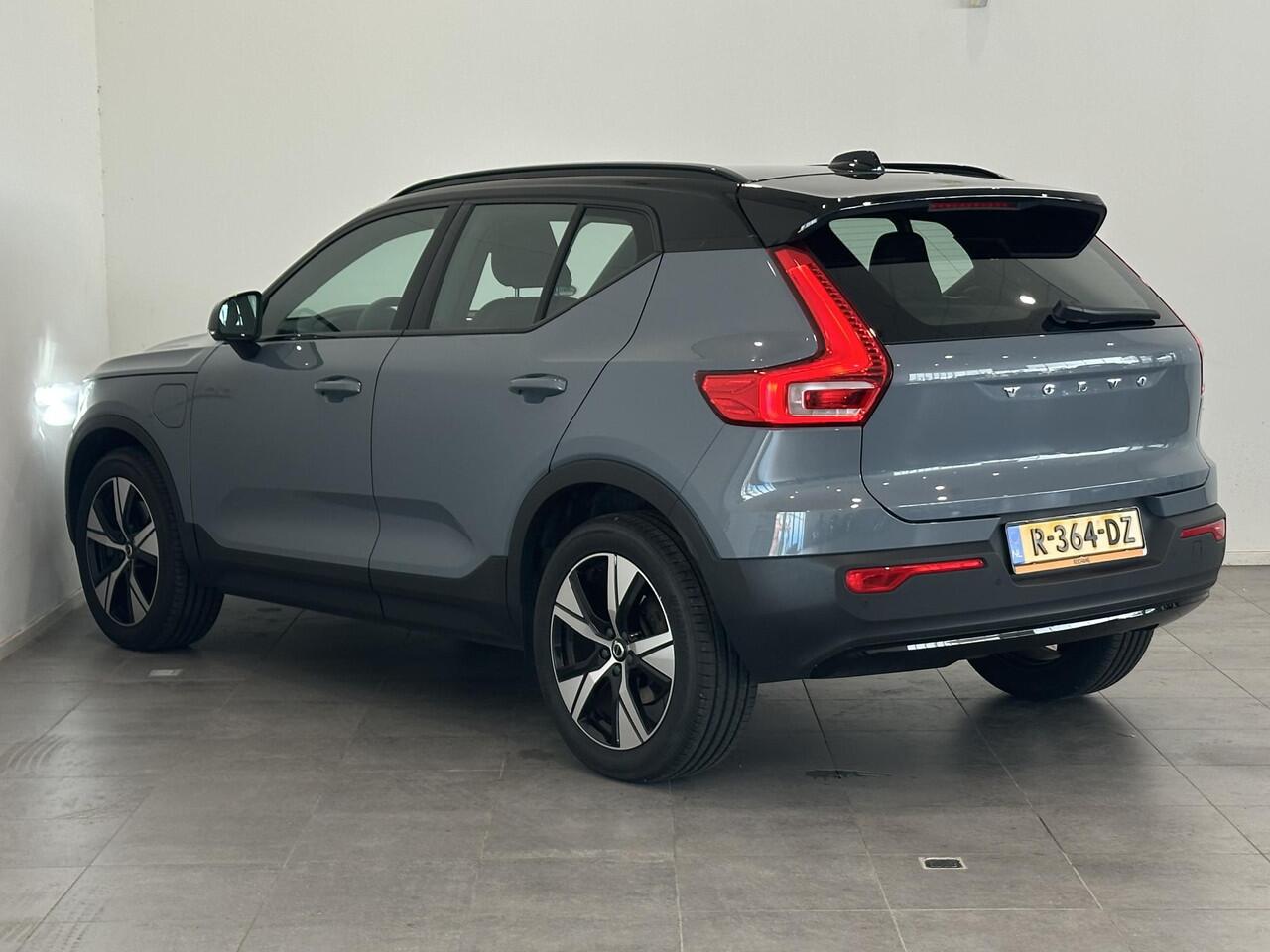 Volvo XC40 1.5 T4 Recharge R-Design | Navigatie | Climate Control | Cruise Control | Lichtmetalen velgen 18" | Apple Carplay/Android Auto | 1e eigenaar!