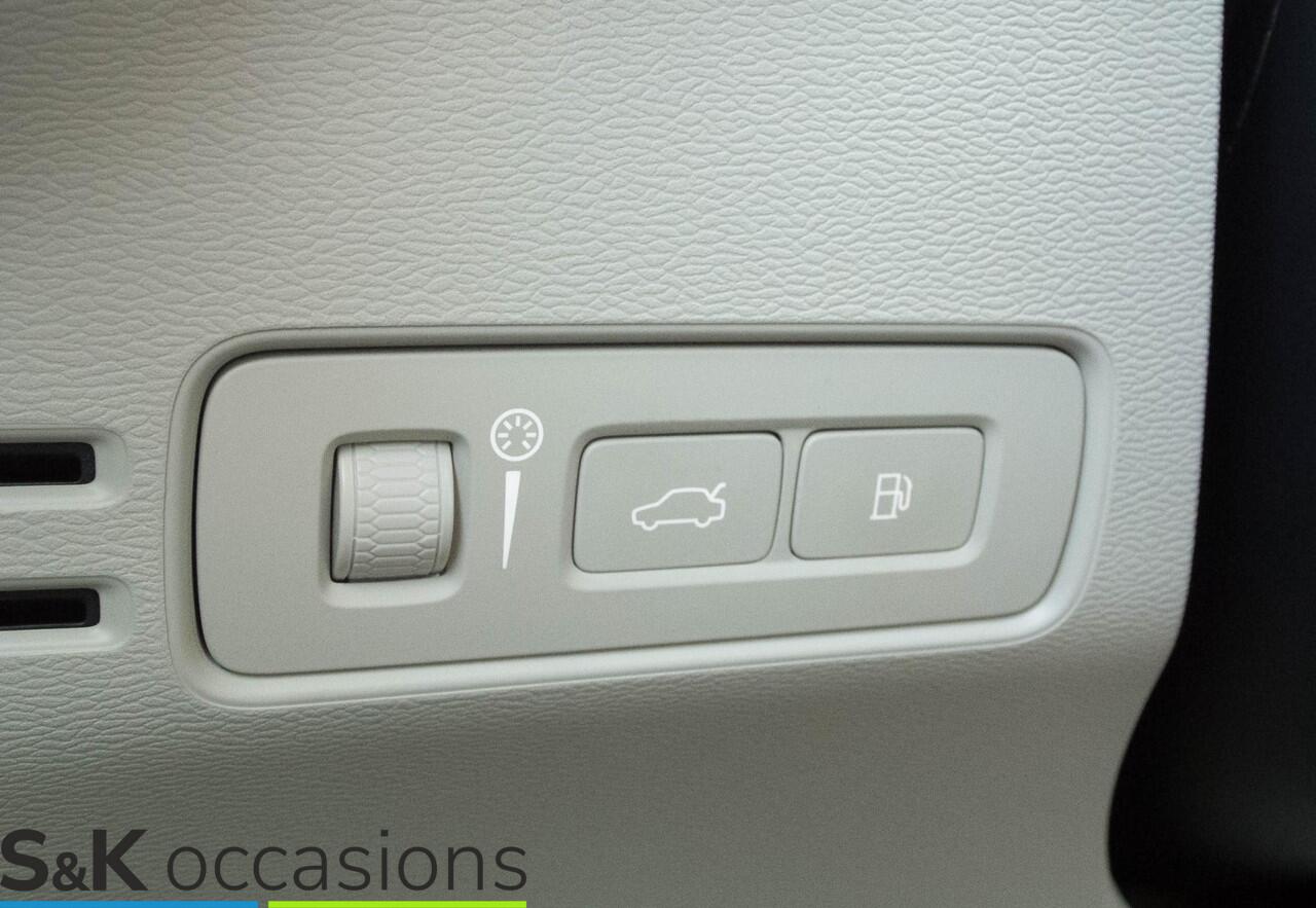 Volvo XC40 1.5 T4 Recharge Inscription 360cam HarmanKardon Leder Pano