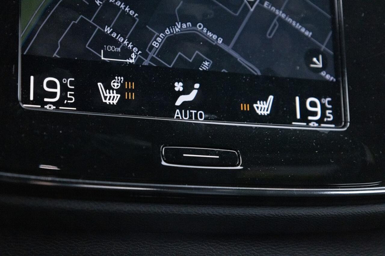 Volvo XC40 T5 Recharge R-Design | Full LED | KEYLESS | PHEV