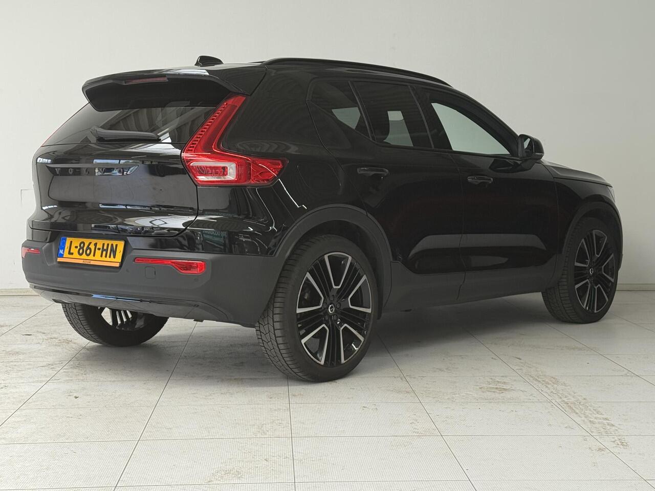 Volvo XC40 1.5 T5 Recharge R-Design | Panoramadak | Harman/Kardon | Navigatie | Elektrisch Bedienbare Achterklep |