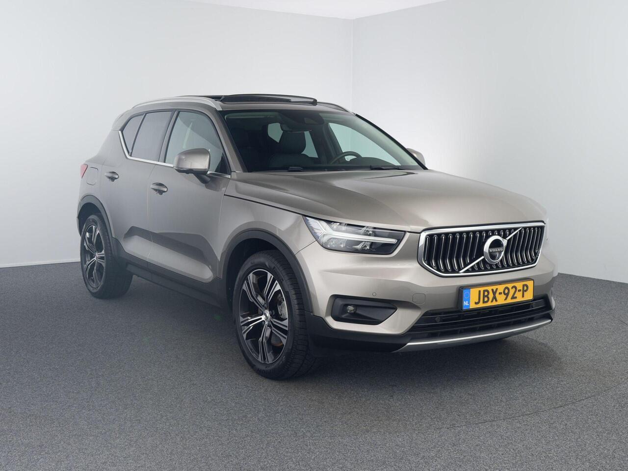 Volvo XC40 1.5 T4 Recharge Inscription Expression | BLIS | Pano | H&K | 360 Camera | Leer |