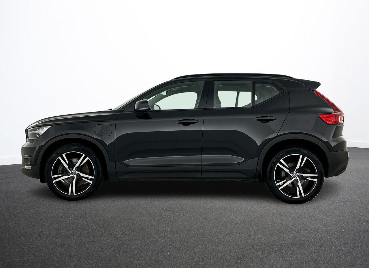 Volvo XC40 1.5 T4 Recharge R-Design Expression Auto. Navigatie Apple Carplay/ Android Auto Camera Parkeersensoren achter Adaptive Cruise Control Full Led Virtual Cockpit Climate Control Lichtmetalen velgen