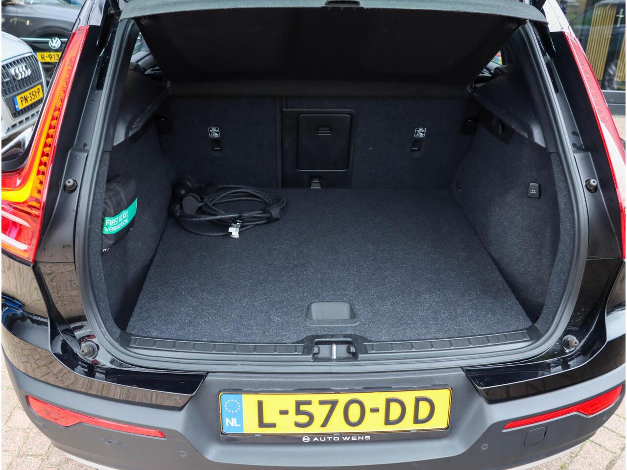 Volvo XC40 T4 Recharge Inscription Expression 211PK Stoel/stuurverwarming