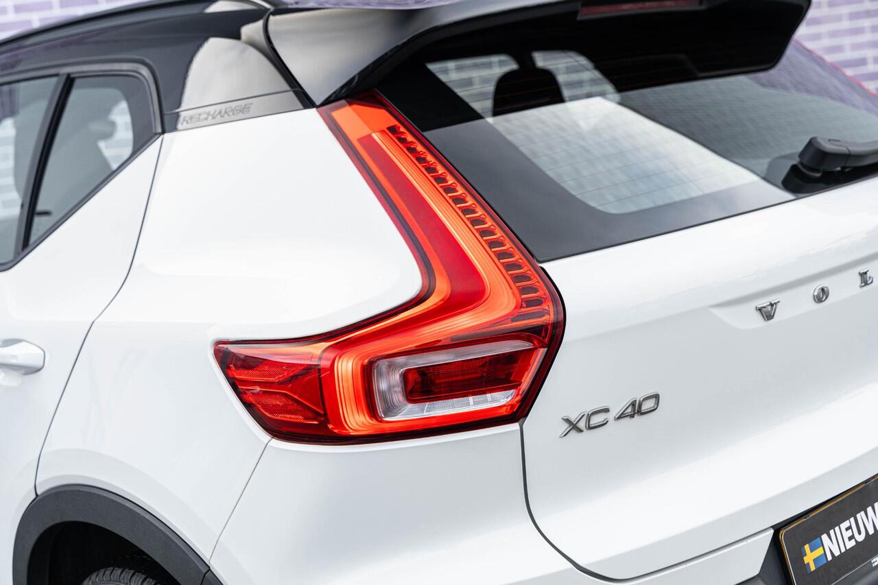 Volvo XC40 1.5 T4 Recharge R-Design Expression | Harman Kardon Audio | Stoel - / Stuurvewarming | Adaptive Cruise Control | Parkeerverwarming | Dodehoekdetectie | Parkeer Camera | Parkeer sensoren Voor + Achter | Volvo On Call |