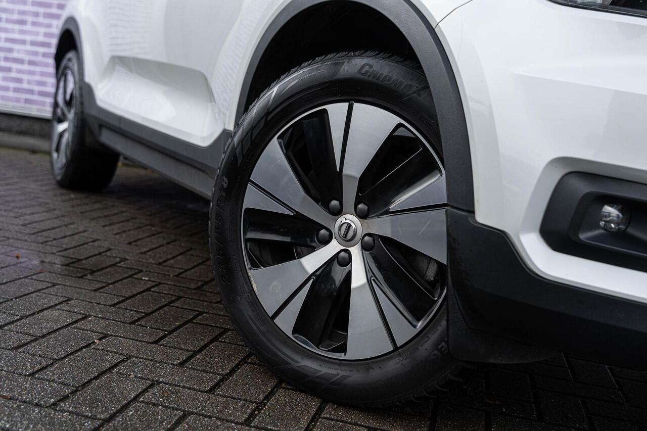 Volvo XC40 1.5 T4 Recharge R-Design Expression | Harman Kardon Audio | Stoel - / Stuurvewarming | Adaptive Cruise Control | Parkeerverwarming | Dodehoekdetectie | Parkeer Camera | Parkeer sensoren Voor + Achter | Volvo On Call |