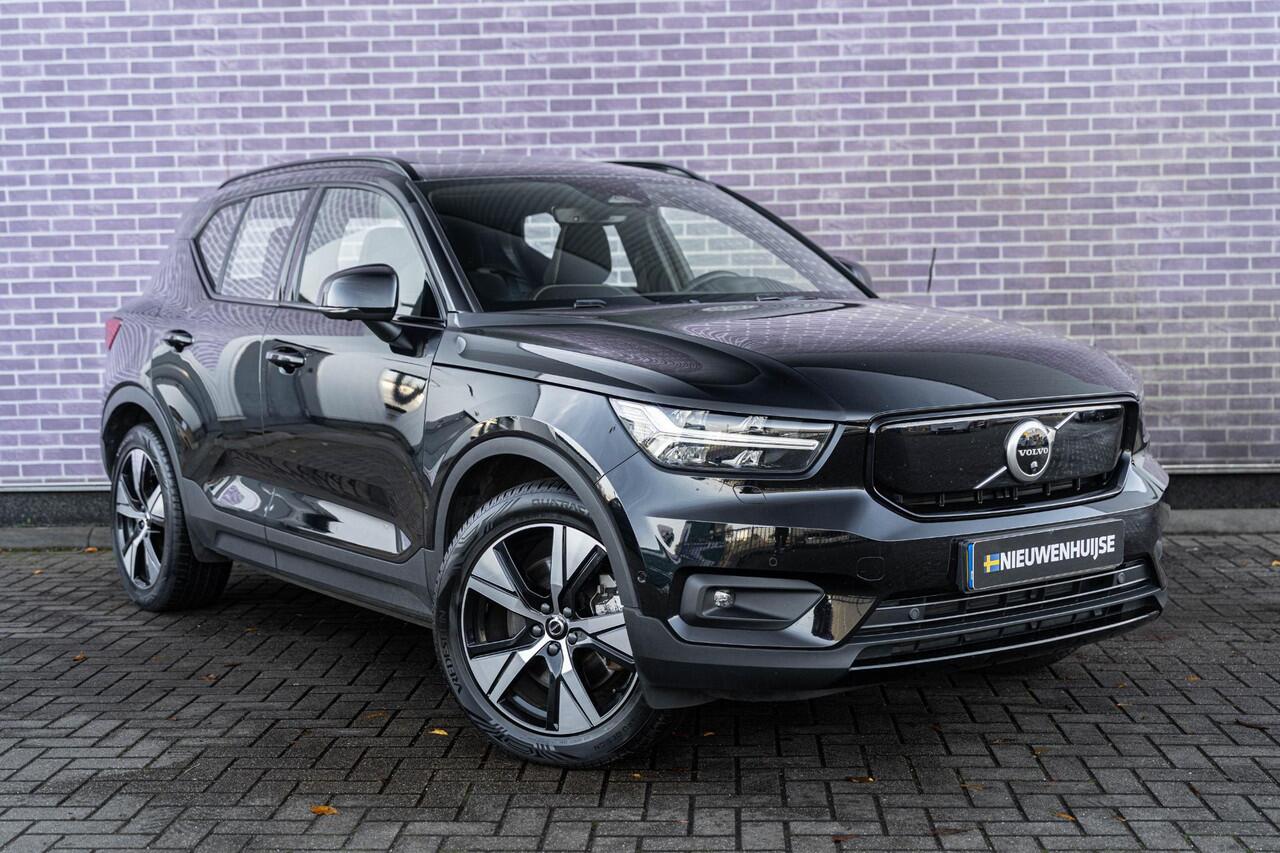 Volvo XC40 Recharge Twin Pro | Schuif-/kanteldak | Trekhaak | Stoel-/Stuurverwarming | Power Seats | Harman Kardon Audio | 360 camera | Keyless Entry | DAB |