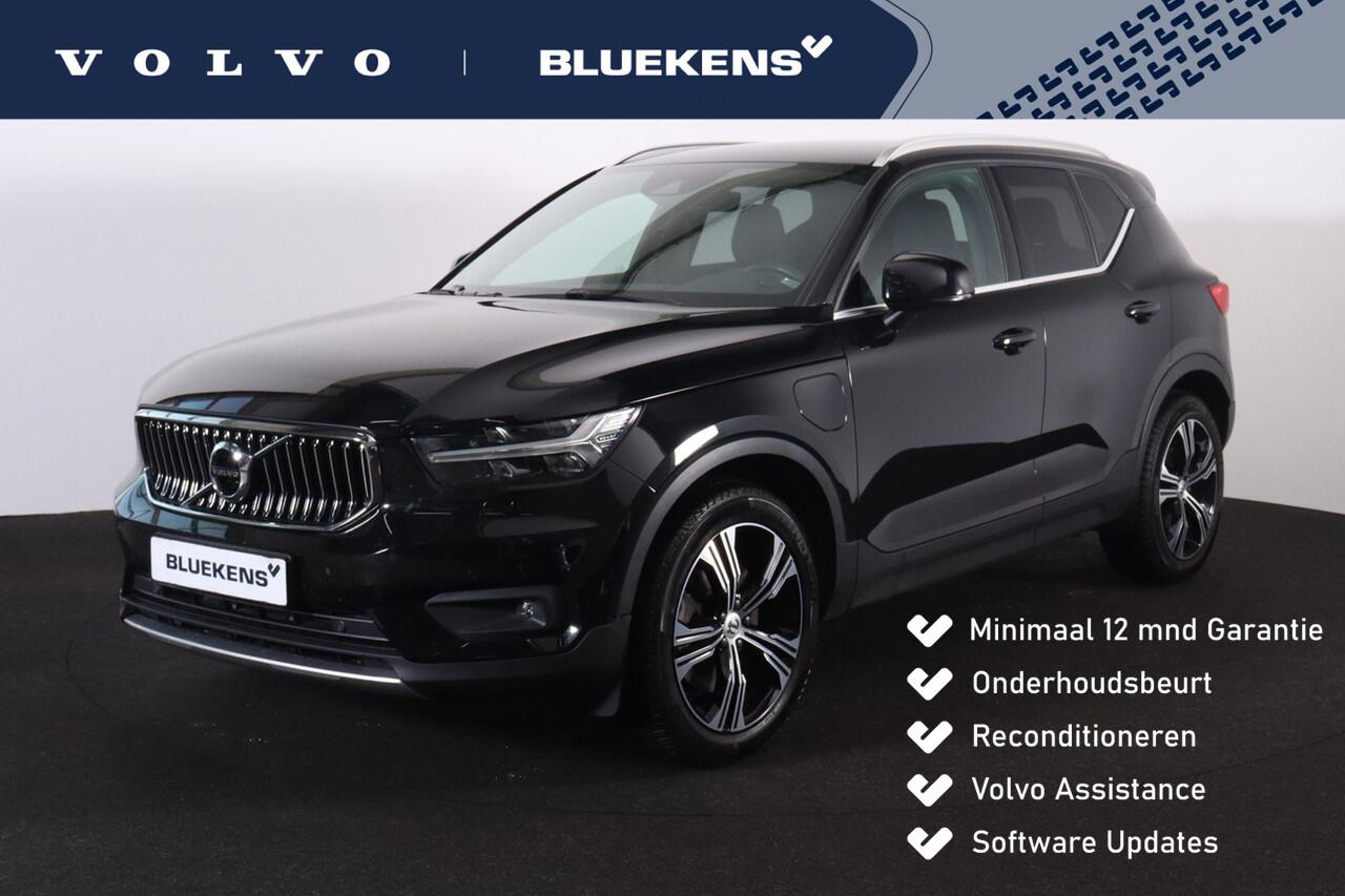 Volvo XC40 T5 Recharge Inscription - IntelliSafe Assist - Adaptieve LED koplampen - Parkeercamera achter - Verwarmde voorstoelen & stuur - Parkeersensoren voor & achter - Draadloze tel. lader - Extra getint glas - Elektr. inklapbare trekhaak - 19' LMV