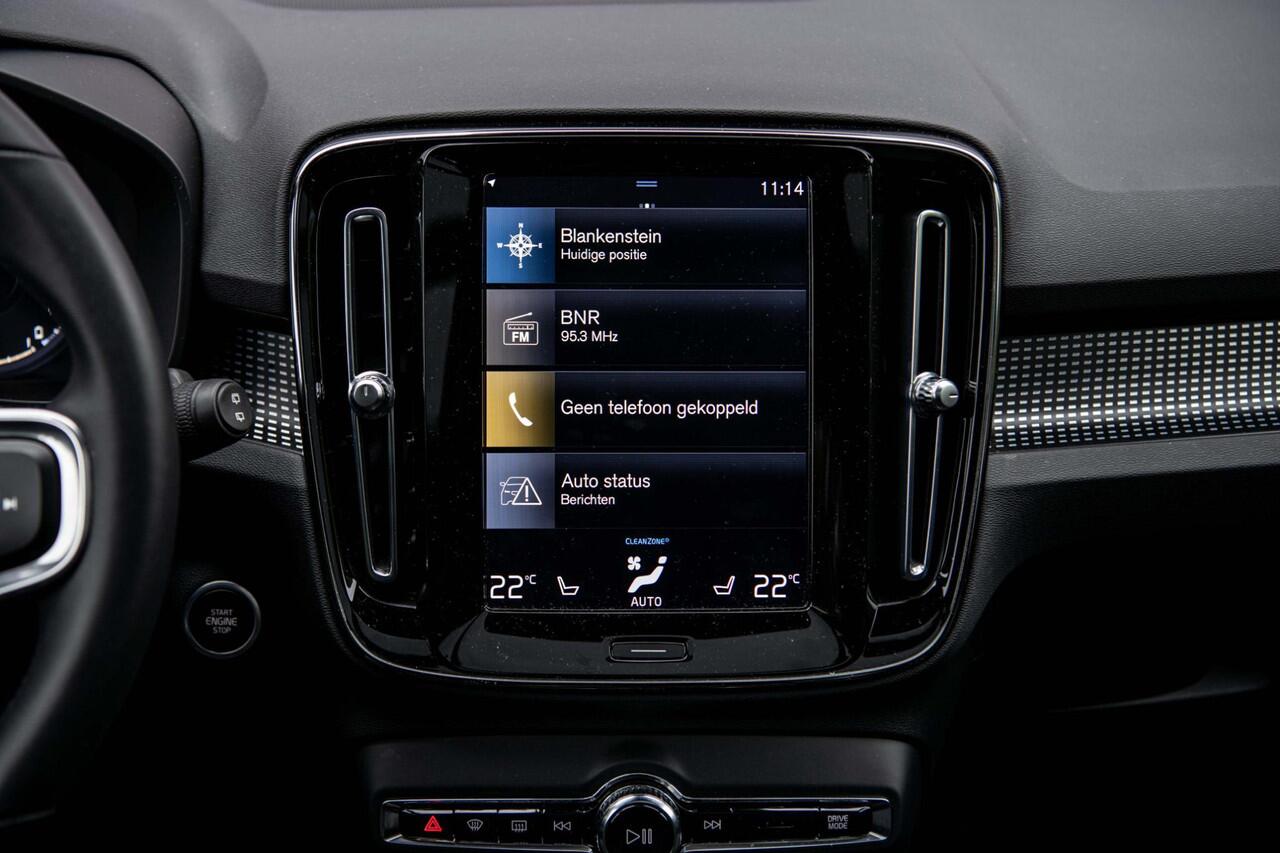 Volvo XC40 T5 Plug in-hybride R-Design | Trekhaak | Panoramadak | Parkeercamera | Stoel+stuurwiel Verwarming | Adapt Cruise | Getint glas