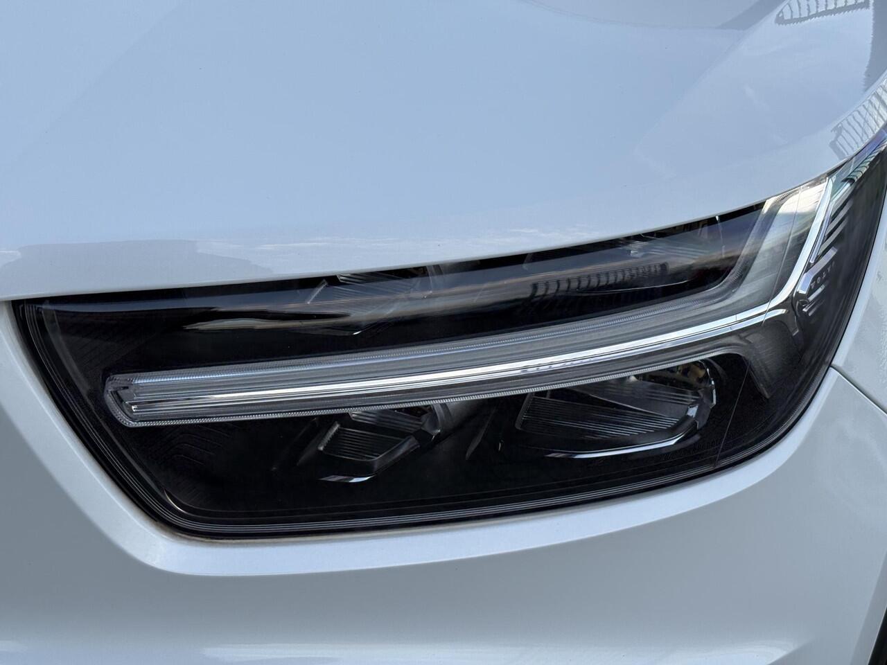 Volvo XC40 Recharge P8 AWD R-Design | Adaptieve cruise controle | Blis | Panorama Schuifdak | 360º Camera | Harman/Kardon | Adaptive LED koplampen | Memory | VOL