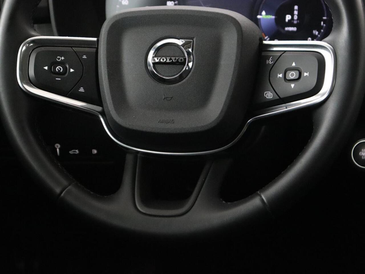 Volvo XC40 1.5 T4 Recharge Business | Adaptive cruise | Camera | Carplay | Navigatie | Full LED | 18'' | Parkeerhulp | Digital Cockpit | PHEV | Plug In