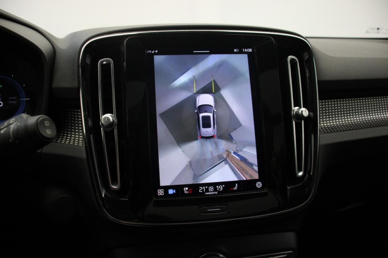 Volvo XC40 Recharge P8 AWD R-Design - Carplay, panorama, Leer, Camera, Navi, Cruise