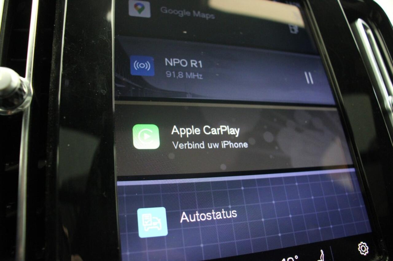 Volvo XC40 Recharge P8 AWD R-Design - Carplay, panorama, Leer, Camera, Navi, Cruise