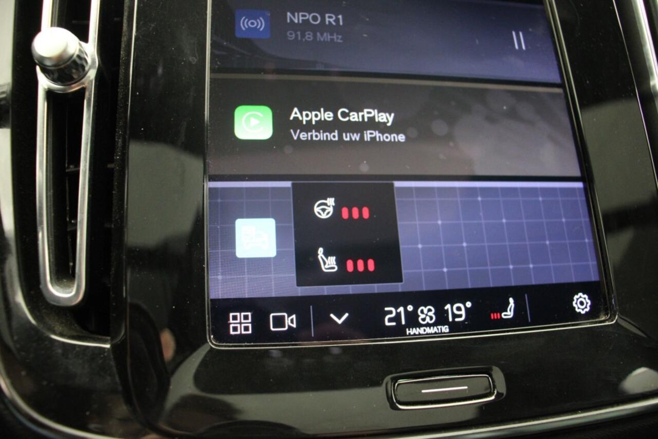 Volvo XC40 Recharge P8 AWD R-Design - Carplay, panorama, Leer, Camera, Navi, Cruise