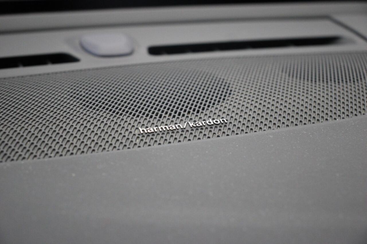 Volvo XC40 Recharge P8 AWD R-Design - Carplay, panorama, Leer, Camera, Navi, Cruise