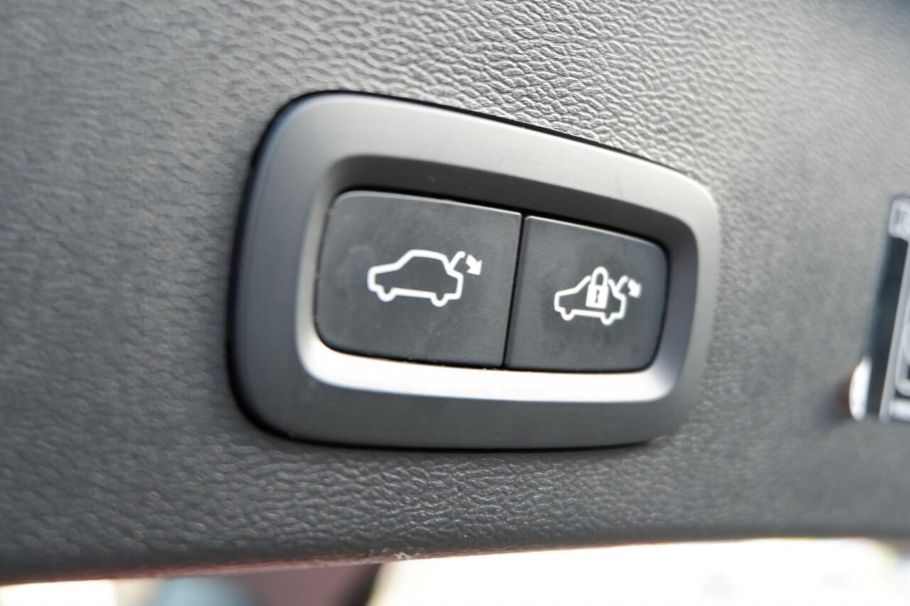 Volvo XC40 1.5 T2 Business Pro / INCL. 12 mnd BOVAG / Semi elektrische trek