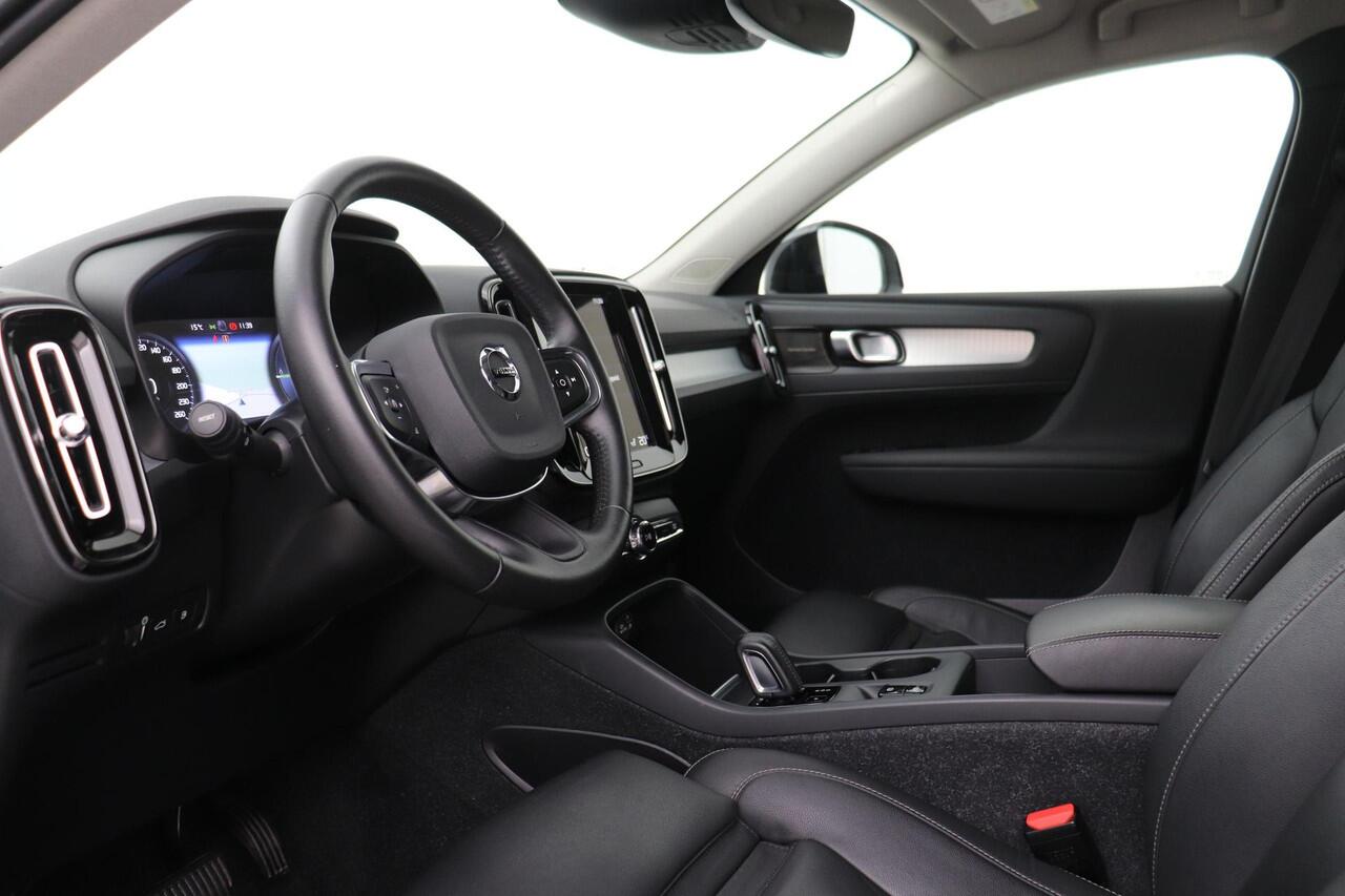 Volvo XC40 T4 Recharge R-Design Expr. | Leder | Trekhaak | BLIS | harman/kardon | Stoel+Stuurverwarming | Keyless