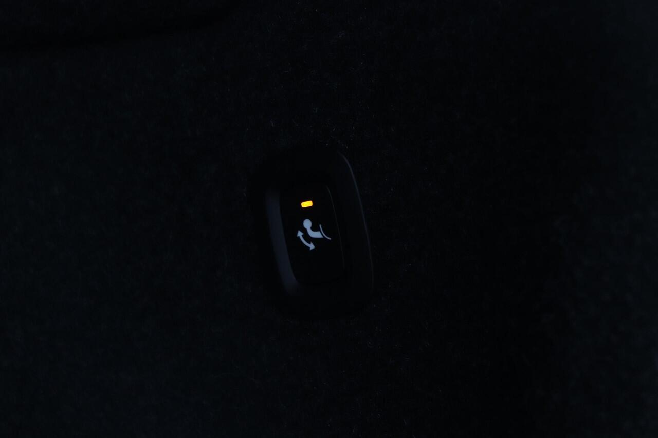 Volvo XC40 T5 Recharge R-Design | ACC | Trekhaak | BLIS | Stoel+Stuurverwarming | harman/kardon