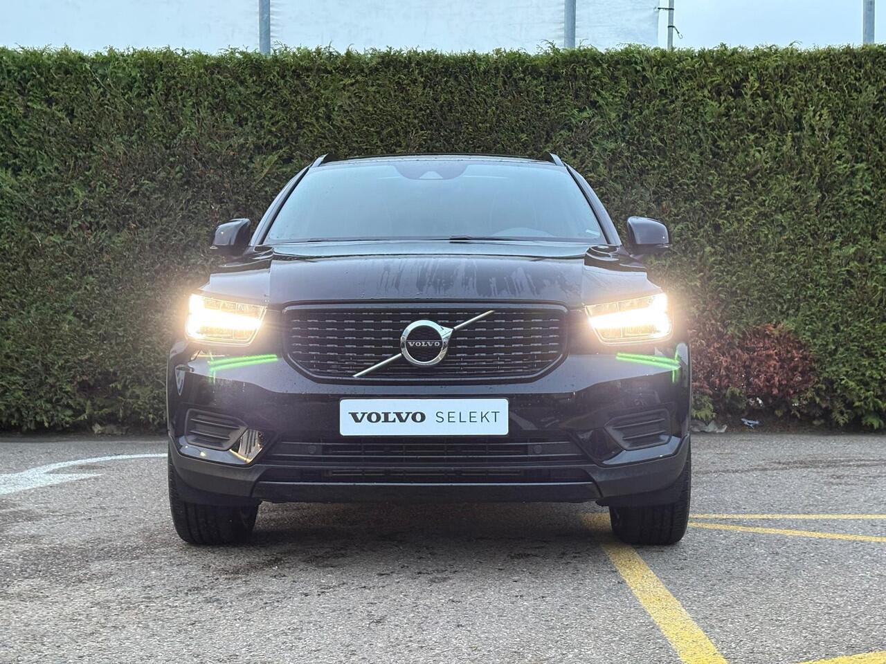 Volvo XC40 T5 Recharge R-Design | Panoramadak | Trekhaak | Stoel/Stuur Verwarming |
