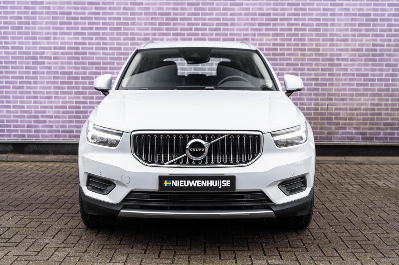 Volvo XC40 Plug-in Hybrid T5 Inscription Expression | Camera | Adaptive Cruise Control | DAB | Climate control | Parkeersensoren Voor + Achter | Carplay | Volvo On Call |