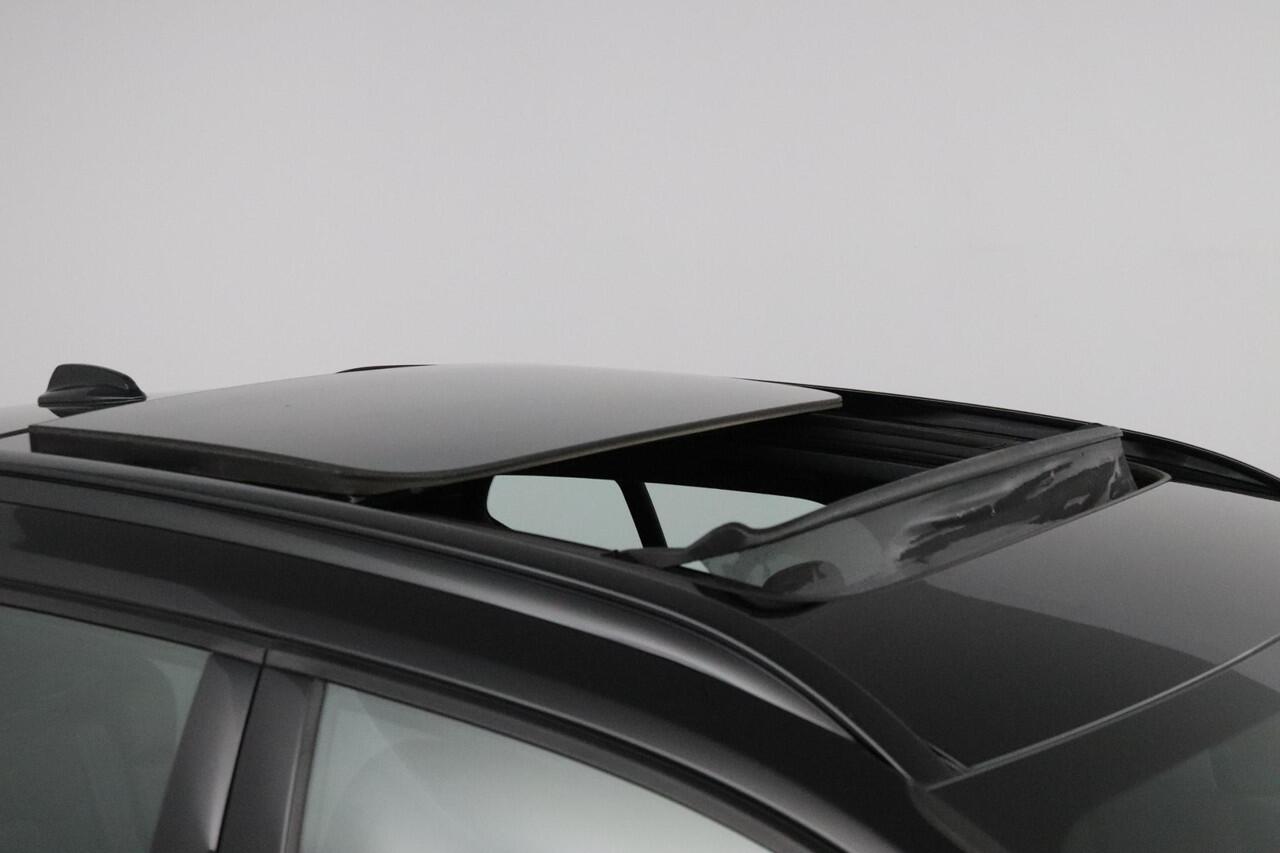 Volvo XC40 1.5 T4 Recharge R-Design | Panoramadak | Harman/Kardon Audio | Camera |